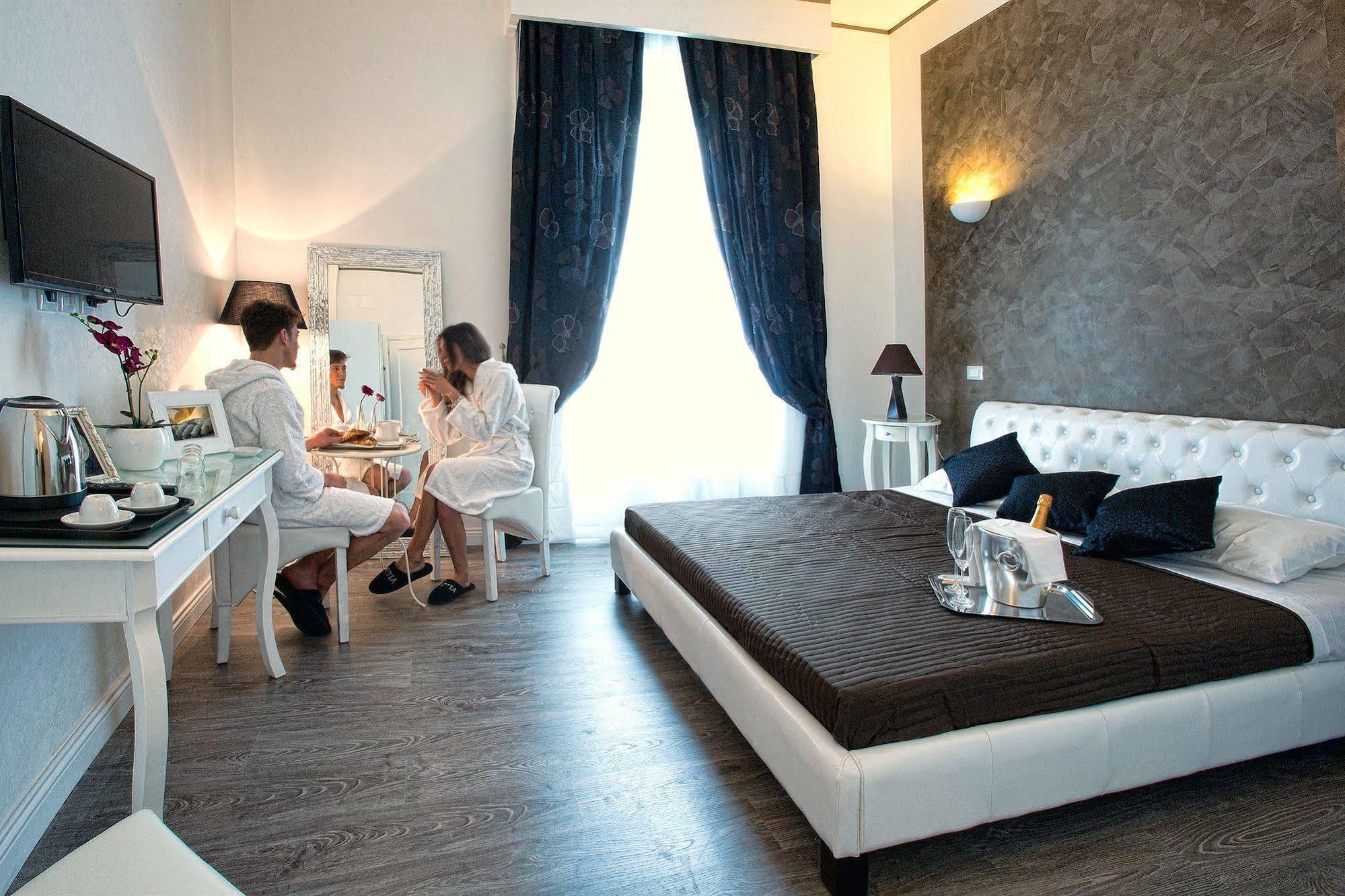 โรม คีย์ โฮม Hotel ภายนอก รูปภาพ